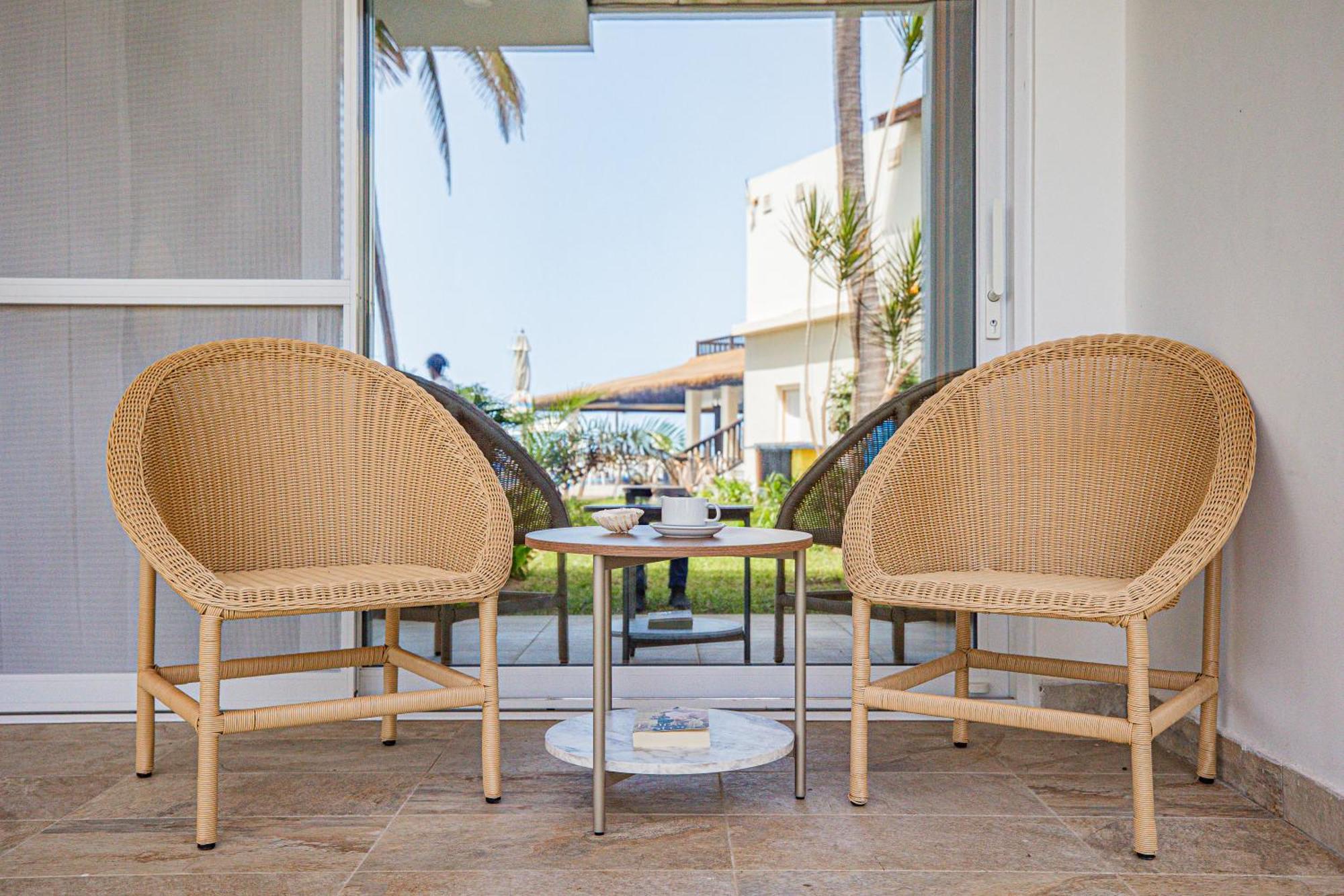 Sunset Beach Hotel Kotu Exterior photo